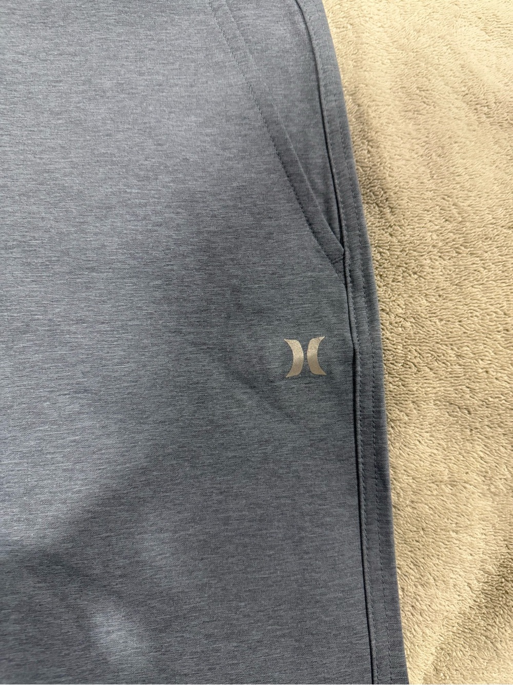 Hurley Hybrid shorts- new with tags - Picture 4 of 8